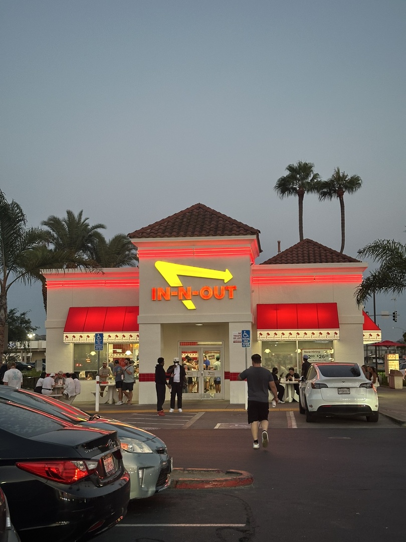 You cannot go to California without stopping at In and Out