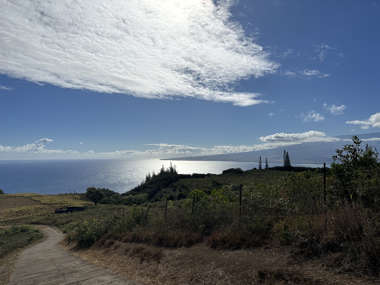 starting the hike with a nice view on the ocean